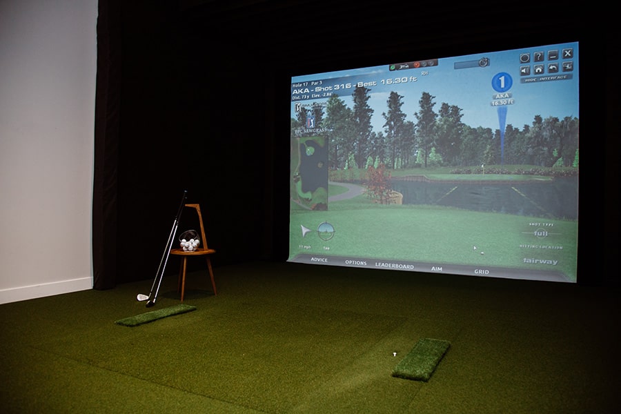 AKA UniversityCity Level28 golf
