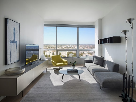AKA UniversityCity Suite livingroom 3